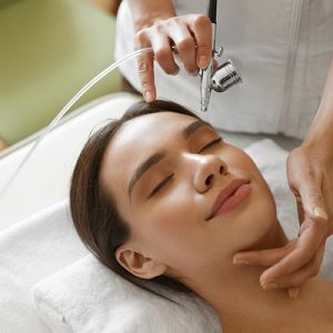 Look like a celebrity with oxygen facial