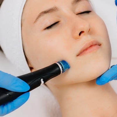 Hydrafacials and Makeup: Tips for a Flawless Application