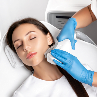 Can I Apply Moisturizer After the CO2 Laser? | Laser Treatment