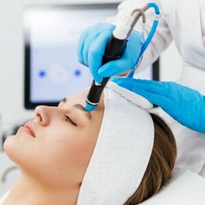 How Does a HydraFacial in Islamabad Work Exactly?
